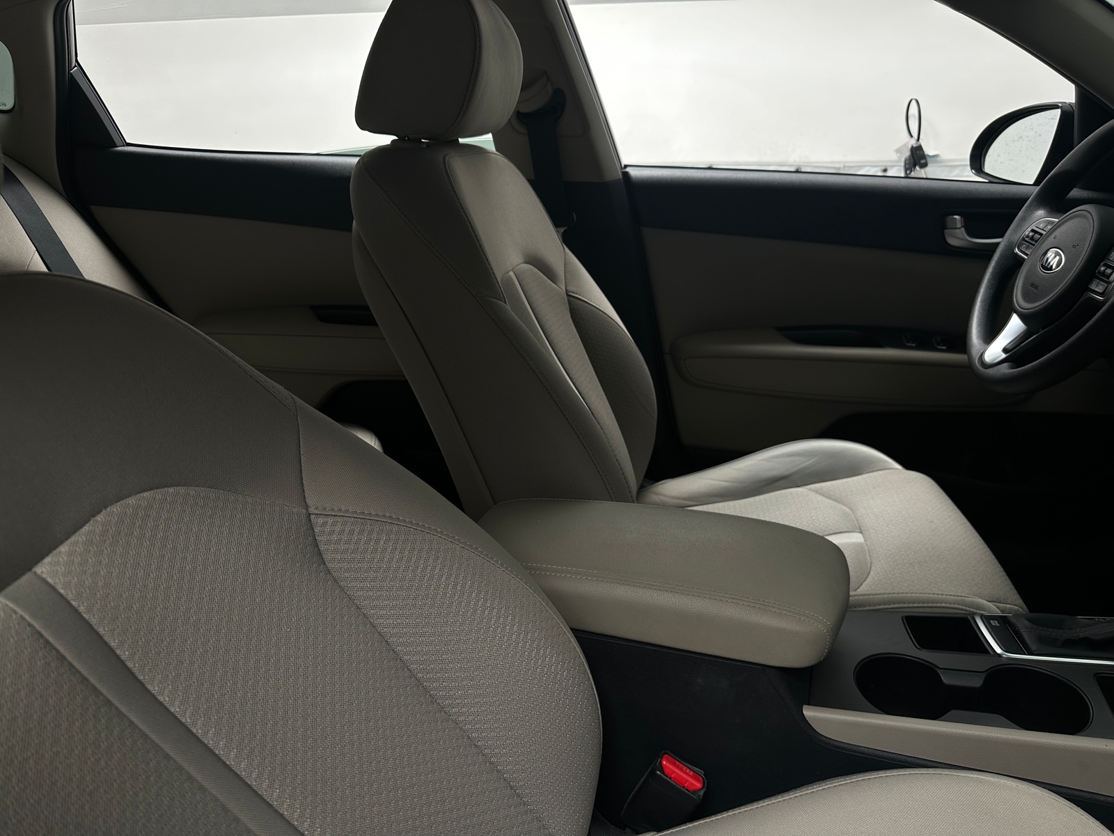 Thumbnail: 2016 Kia Optima - 2