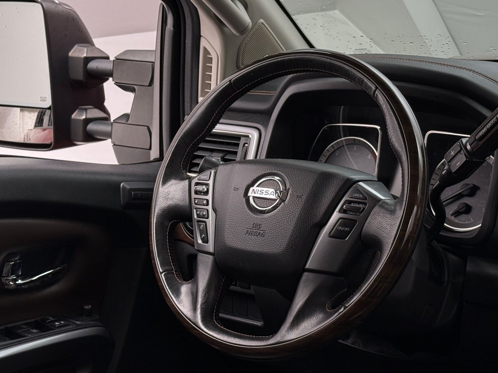 Thumbnail: 2019 Nissan Titan - 4
