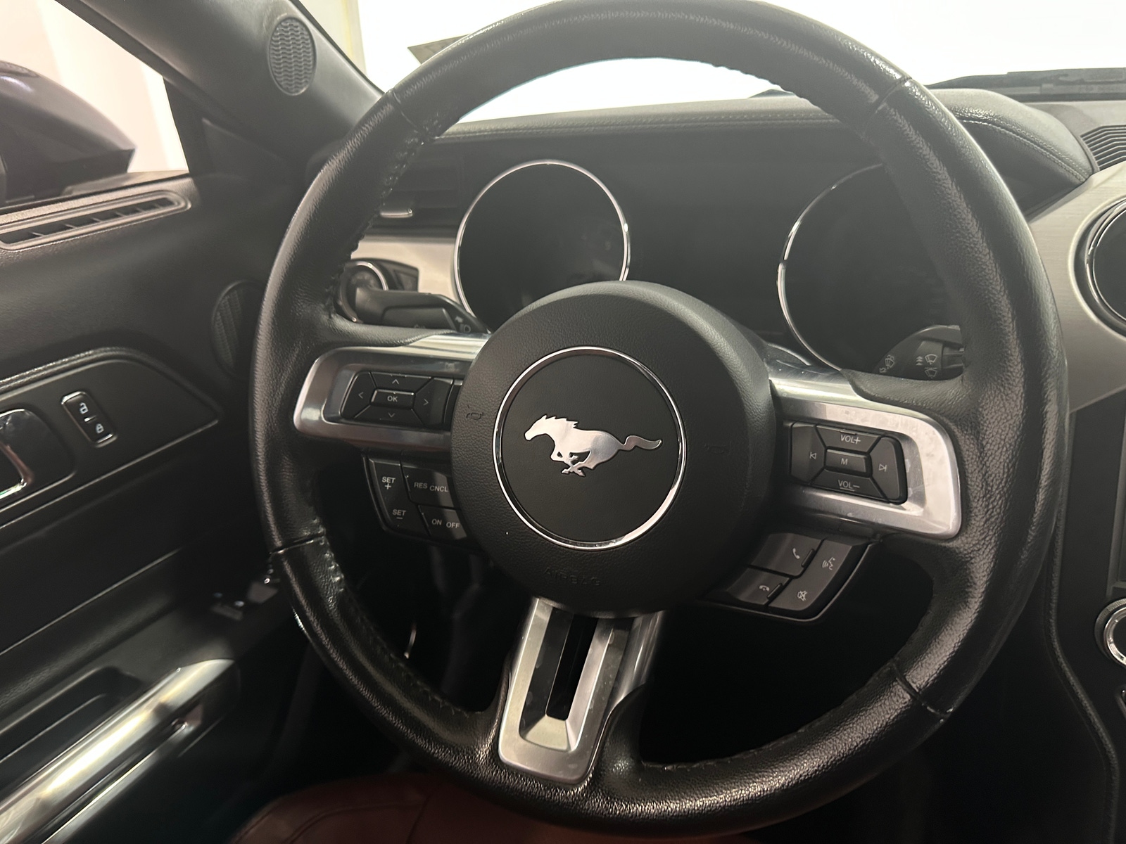 Thumbnail: 2015 Ford Mustang - 3