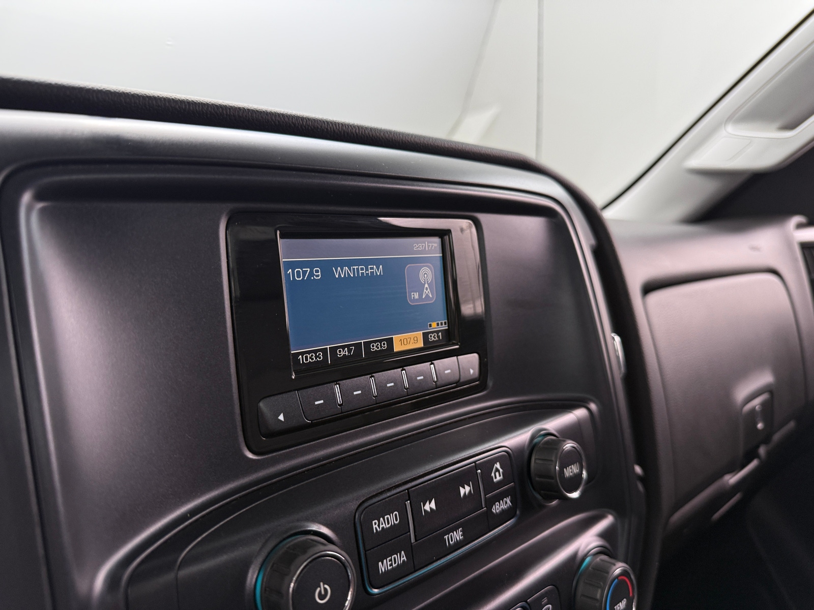 Thumbnail: 2014 Chevrolet Silverado 1500 - 4