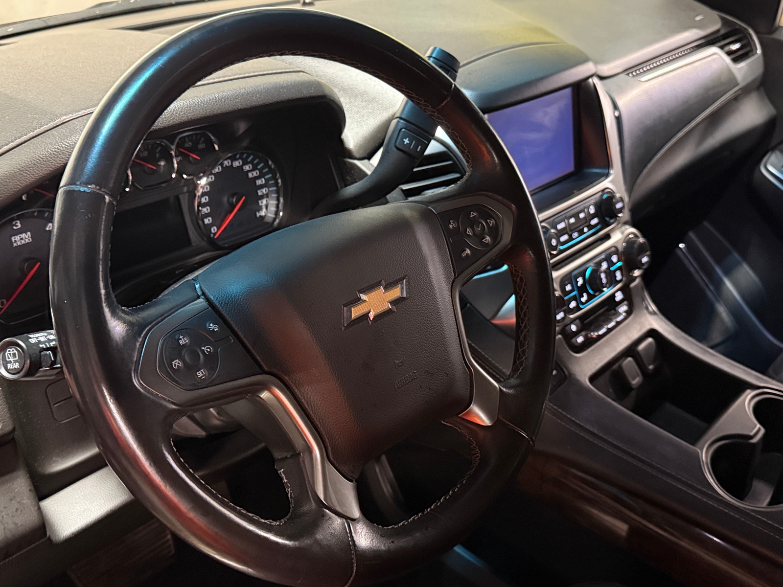 Thumbnail: 2018 Chevrolet Suburban - 4