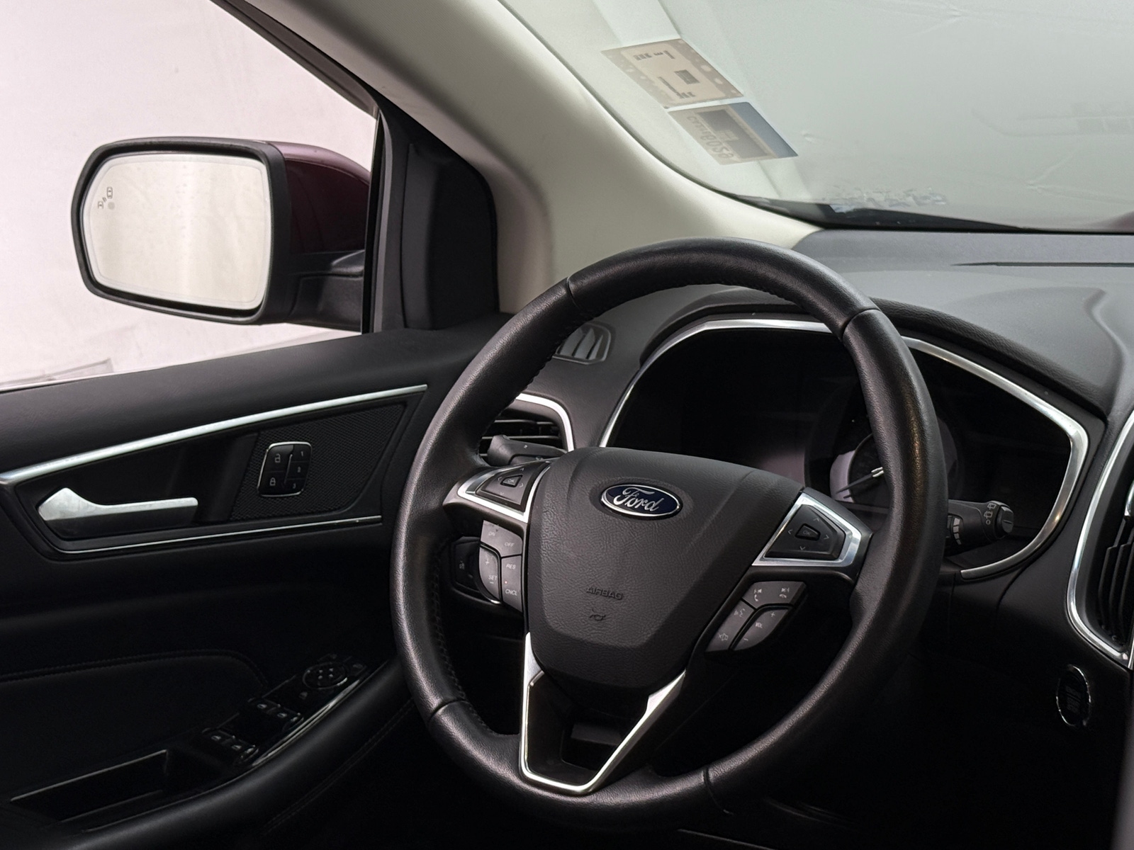 Thumbnail: 2017 Ford Edge - 4