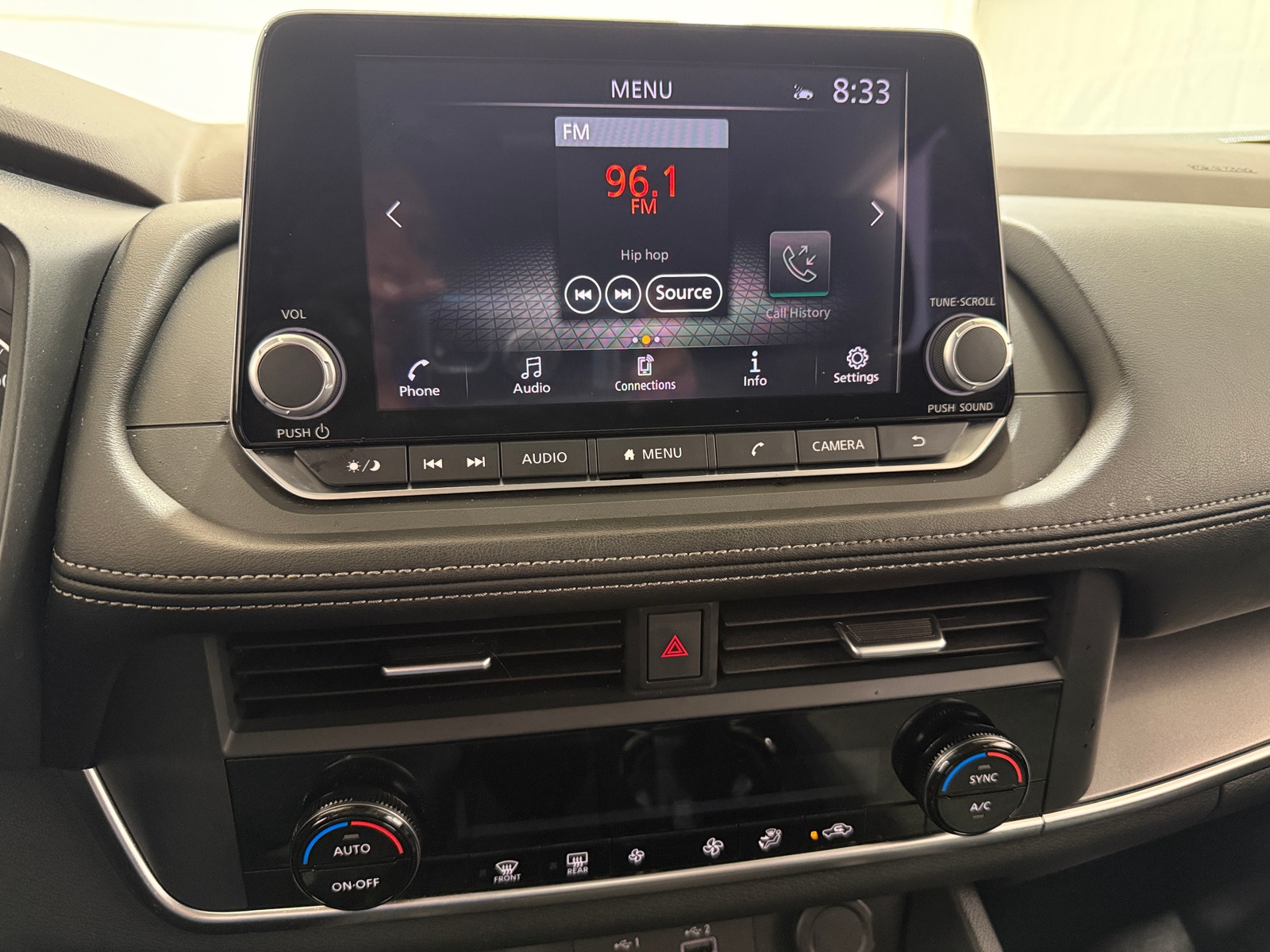 Thumbnail: 2023 Nissan Rogue - 4