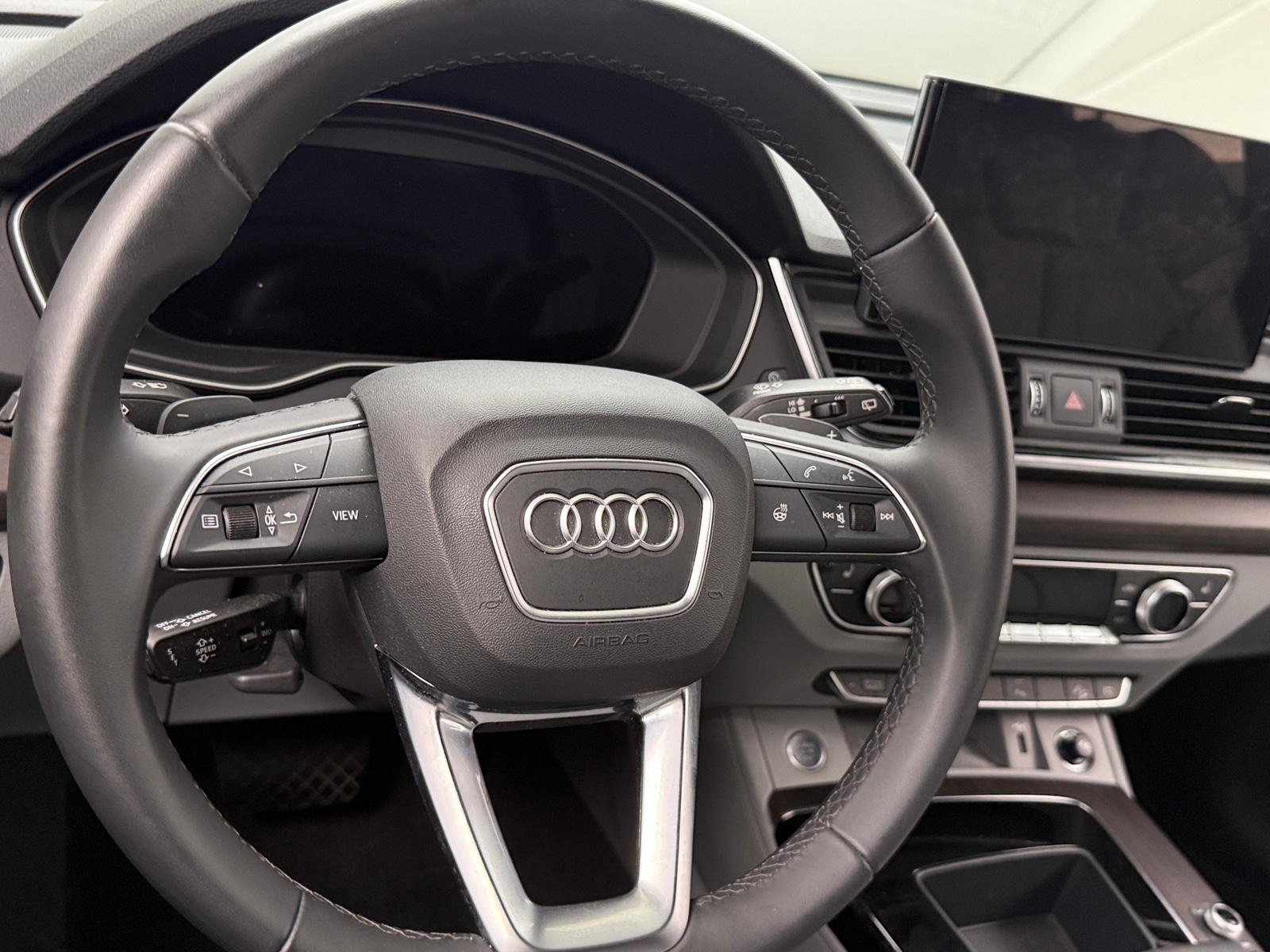 Thumbnail: 2022 Audi Q5 - 4