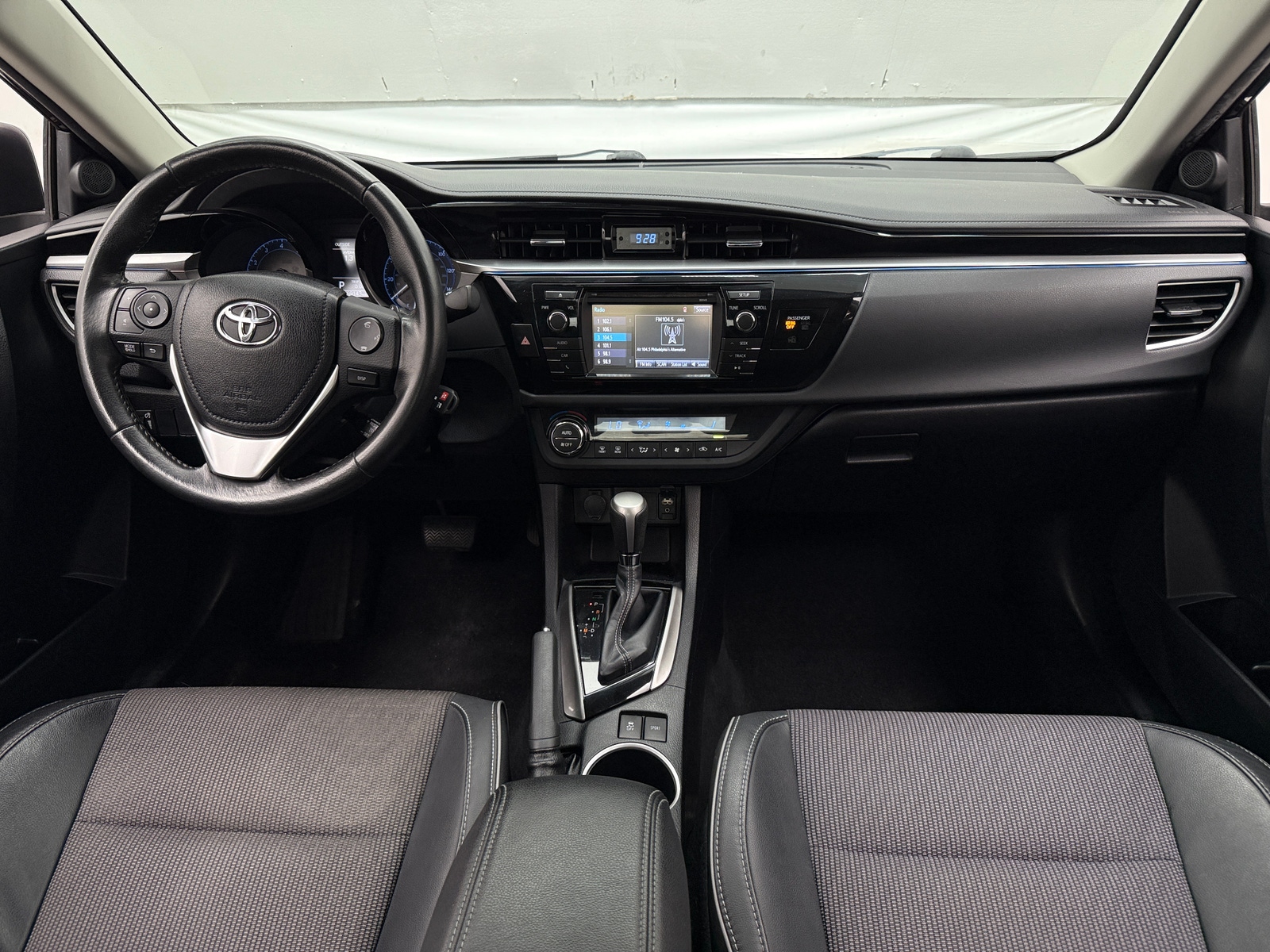 Thumbnail: 2014 Toyota Corolla - 3