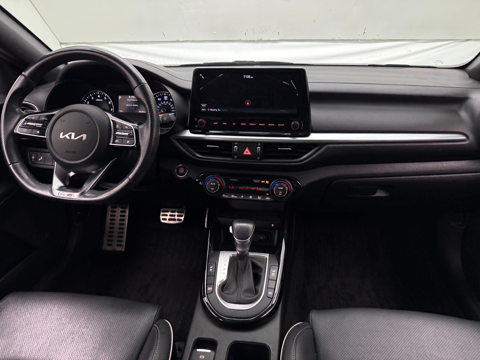 Thumbnail: 2022 Kia Forte - 3