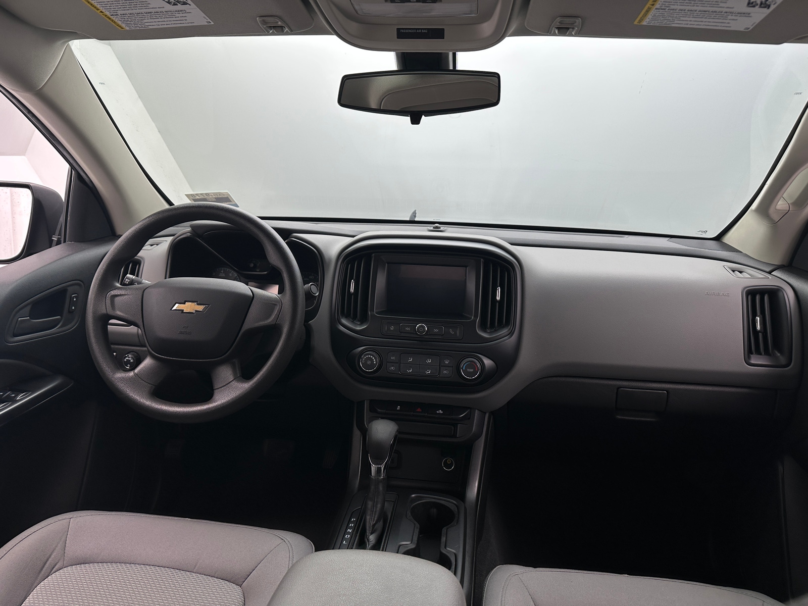 Thumbnail: 2022 Chevrolet Colorado - 3