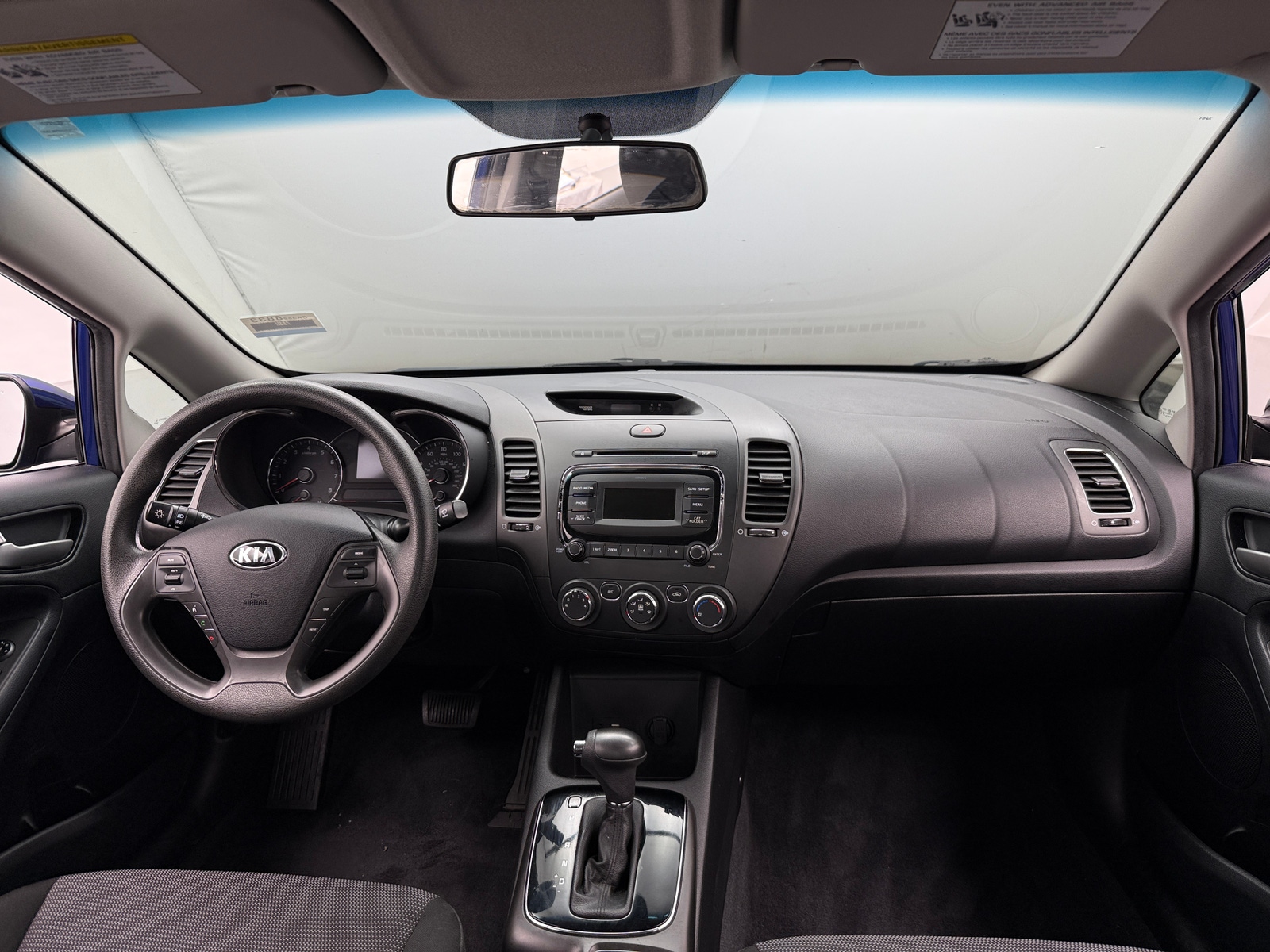 Thumbnail: 2017 Kia Forte - 3