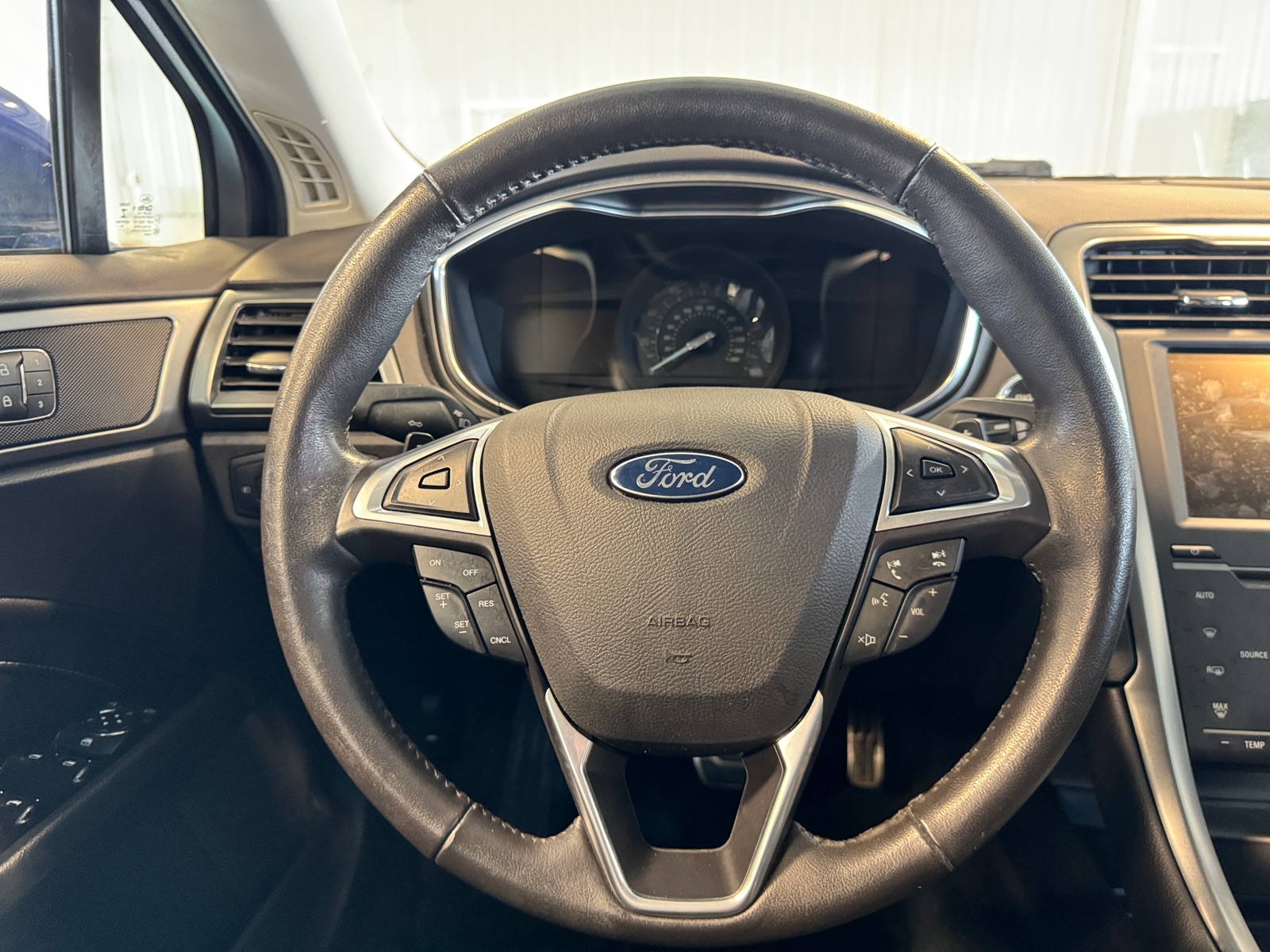 Thumbnail: 2015 Ford Fusion - 4