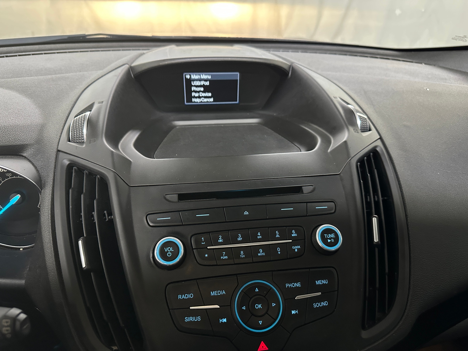 Thumbnail: 2018 Ford Escape - 3