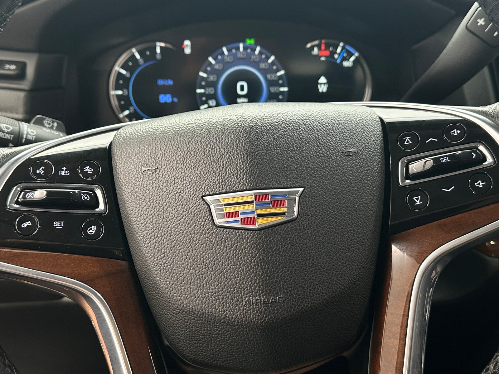 Thumbnail: 2020 Cadillac Escalade - 4