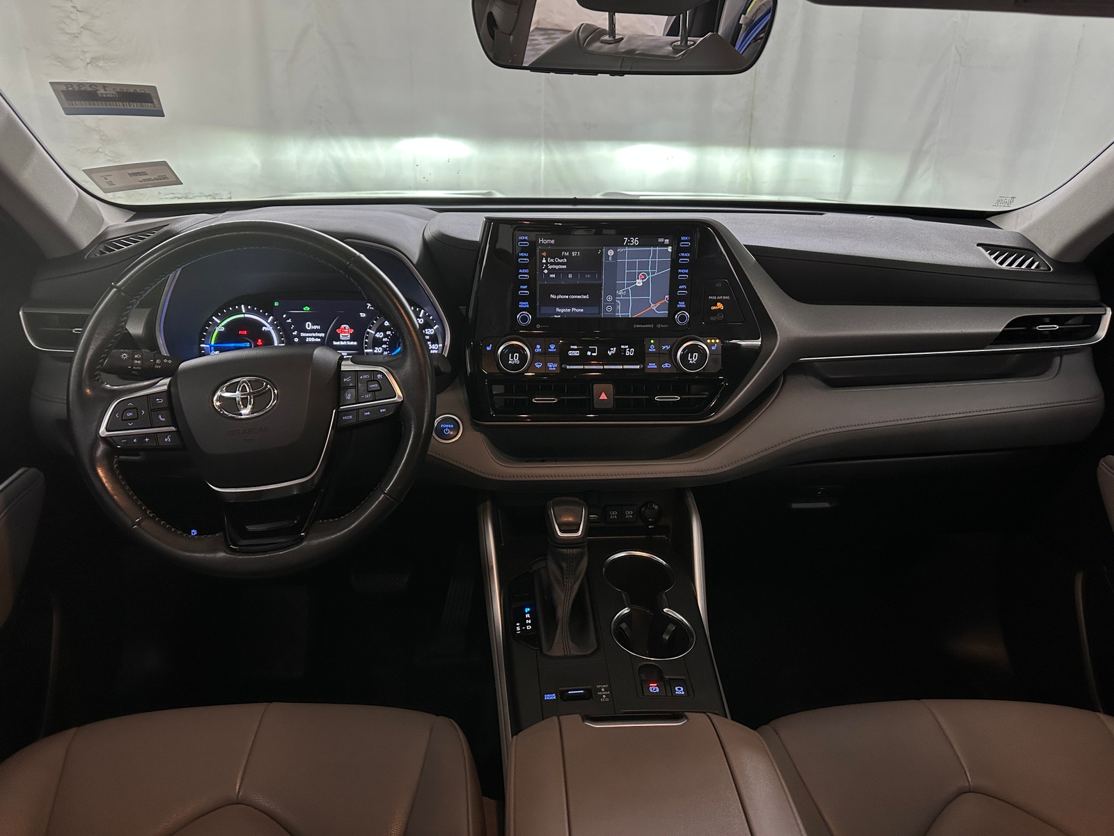 Thumbnail: 2020 Toyota Highlander - 2
