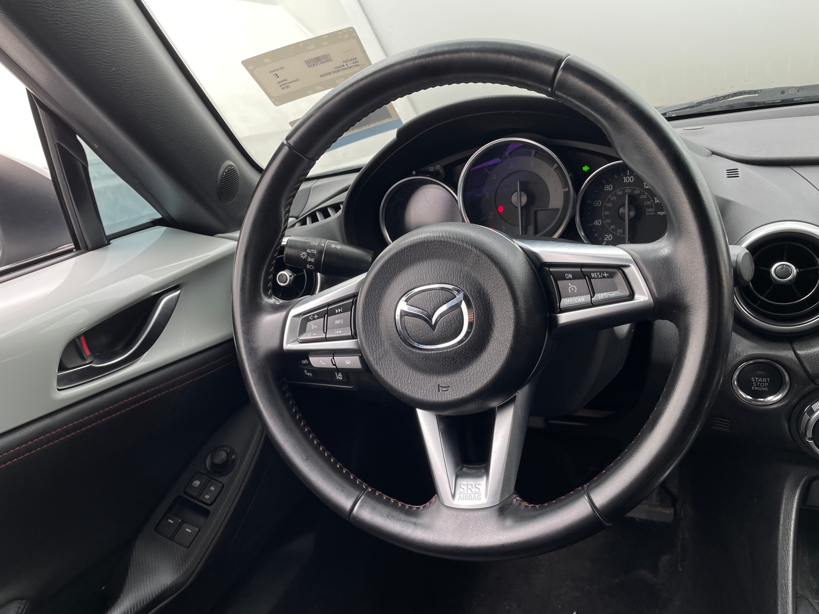 Thumbnail: 2016 Mazda MX-5 Miata - 4
