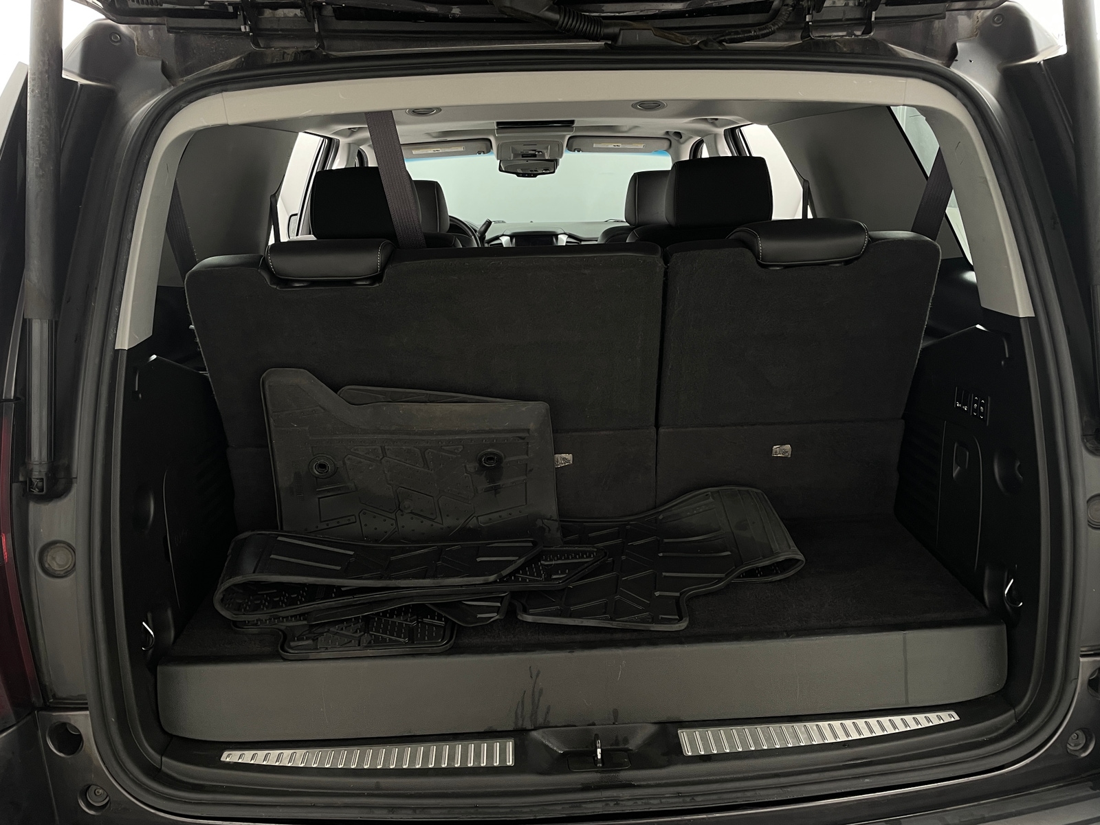 Thumbnail: 2017 Chevrolet Tahoe - 6