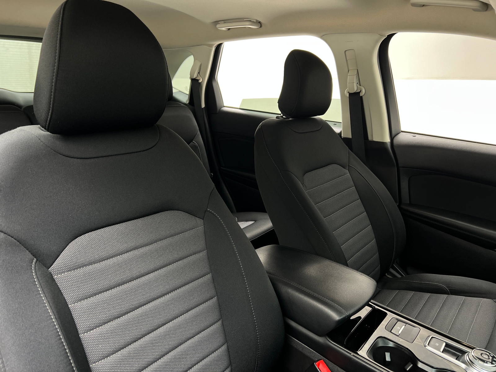 Thumbnail: 2019 Ford Edge - 2