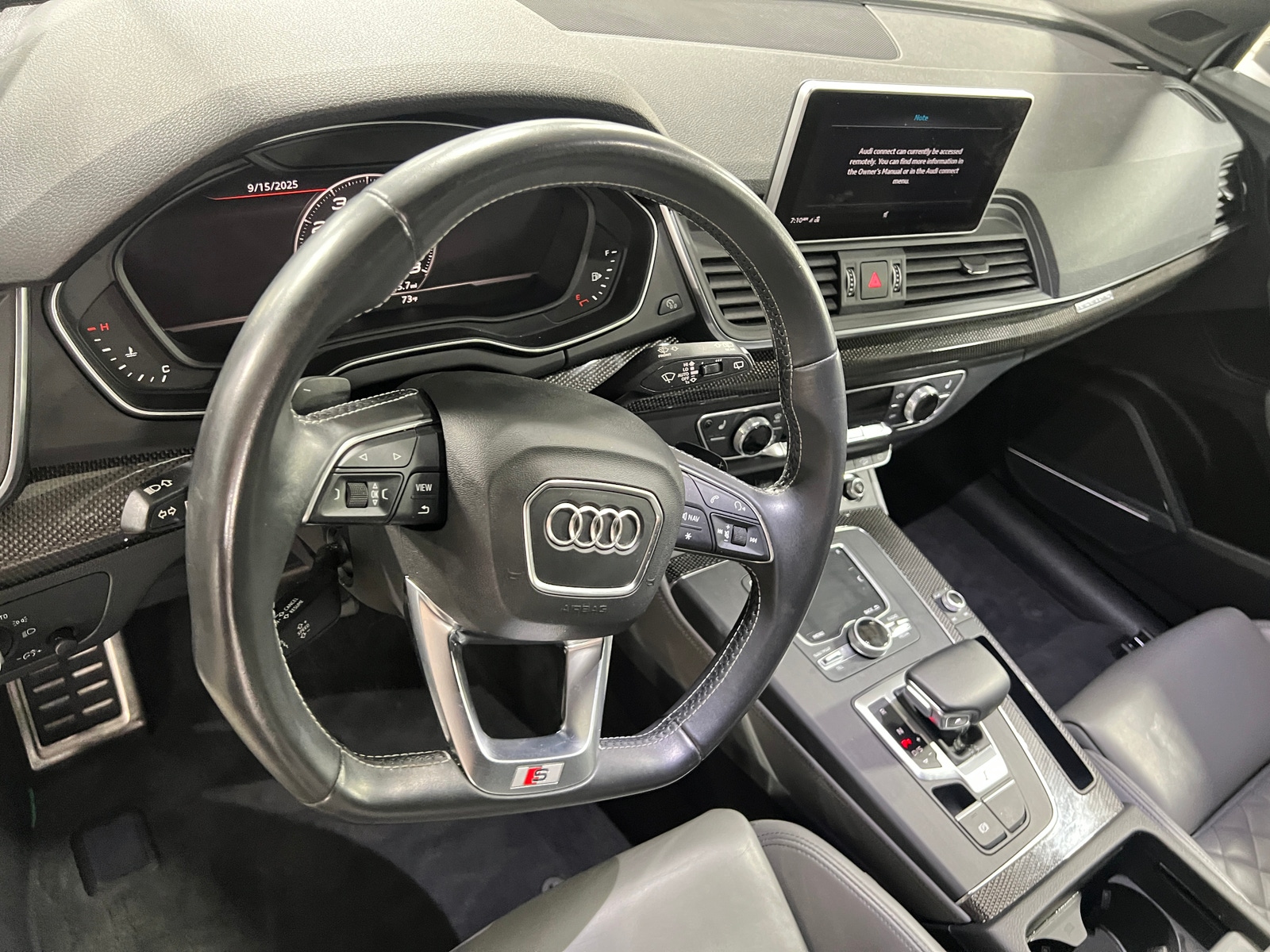 Thumbnail: 2020 Audi SQ5 - 4