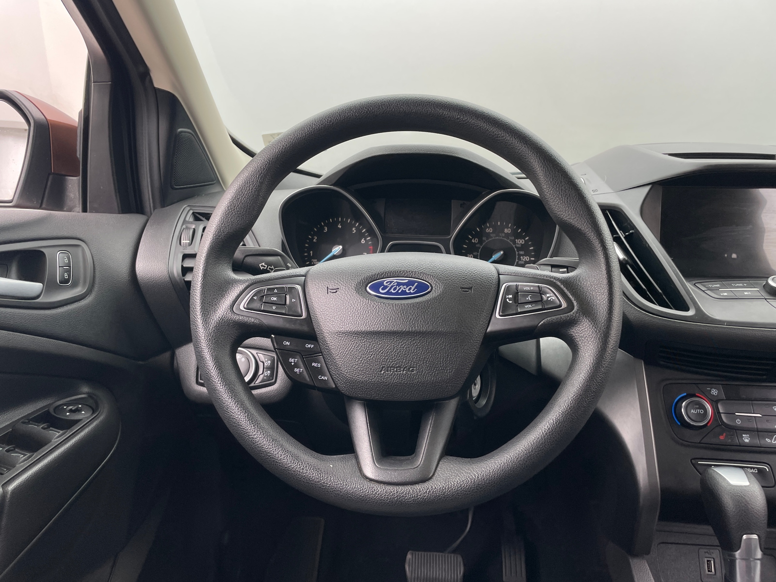Thumbnail: 2017 Ford Escape - 5