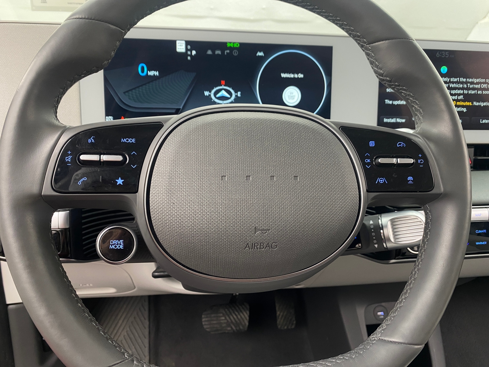 Thumbnail: 2023 Hyundai Ioniq 5 - 4