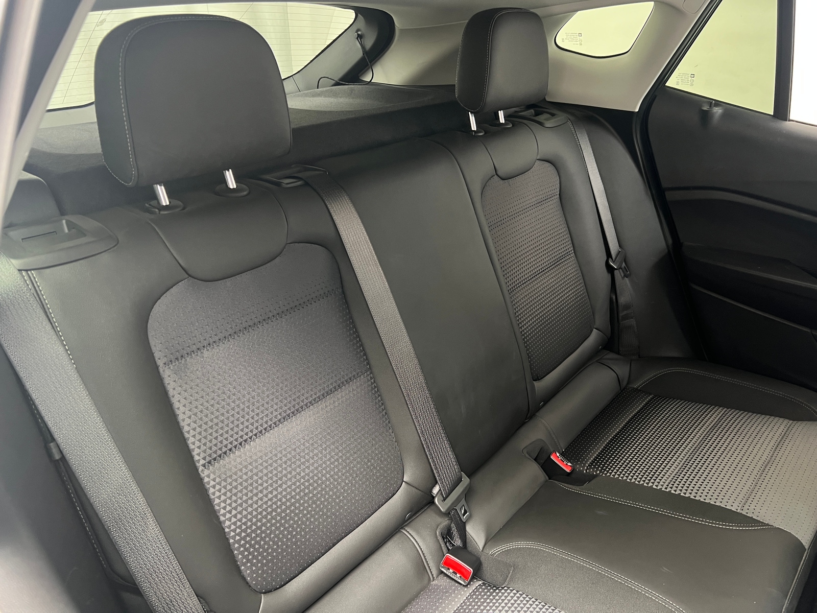 Thumbnail: 2025 Chevrolet Trax - 6