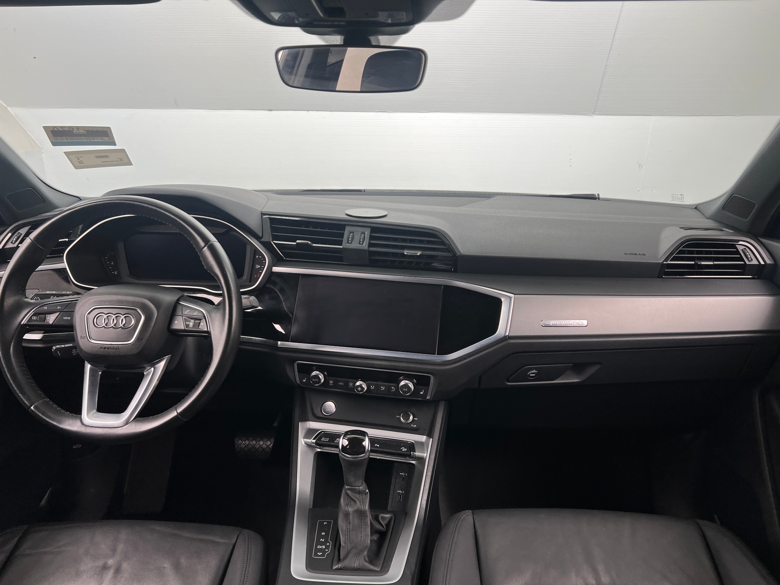 Thumbnail: 2019 Audi Q3 - 2