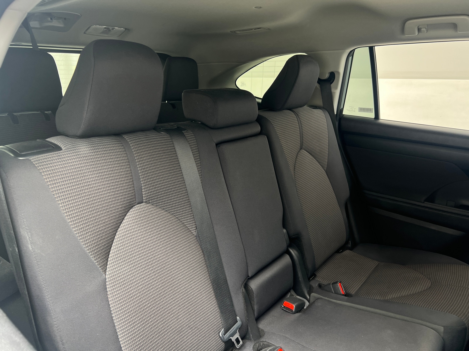 Thumbnail: 2024 Toyota Highlander - 6