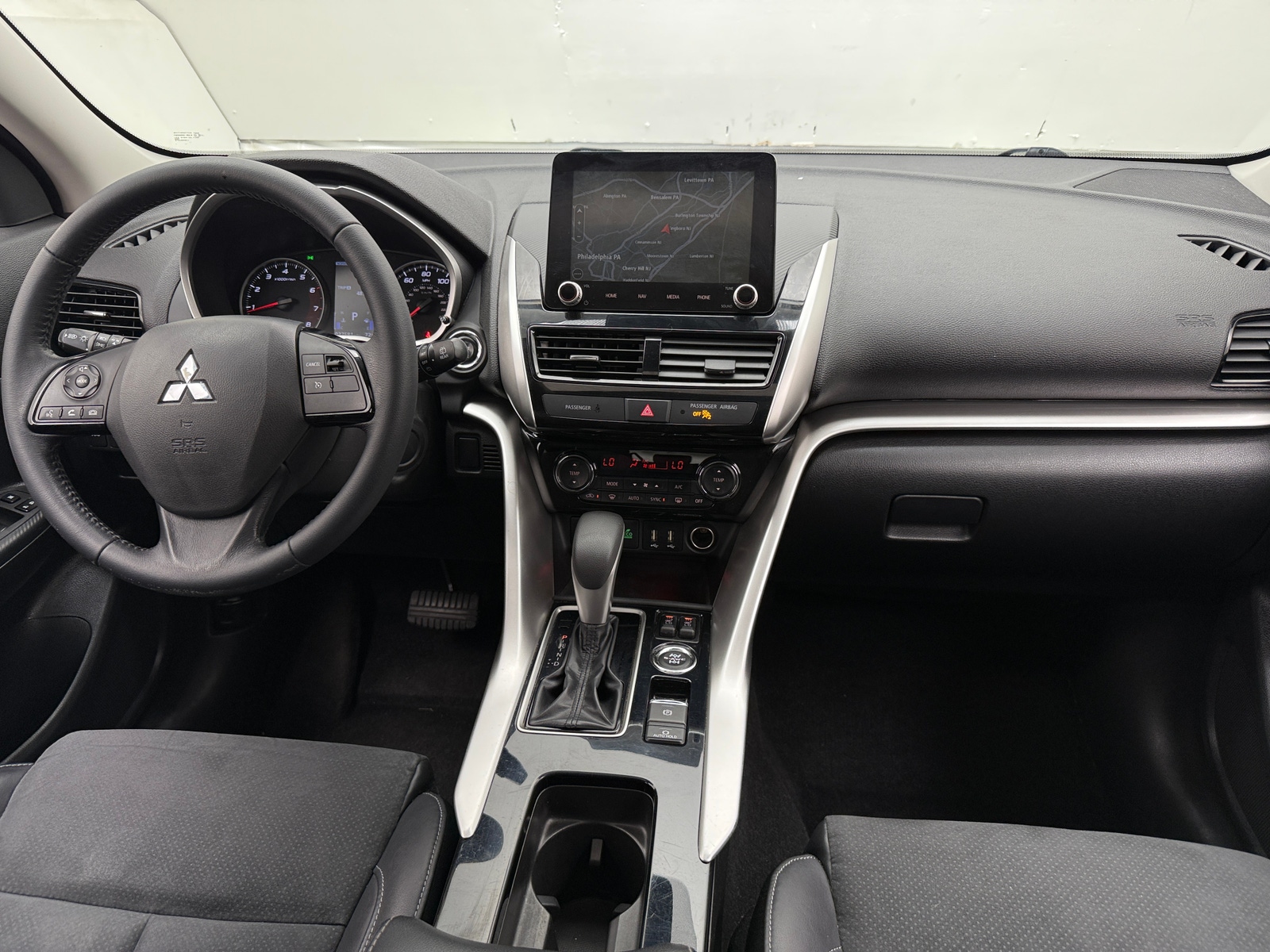 Thumbnail: 2022 Mitsubishi Eclipse Cross - 2