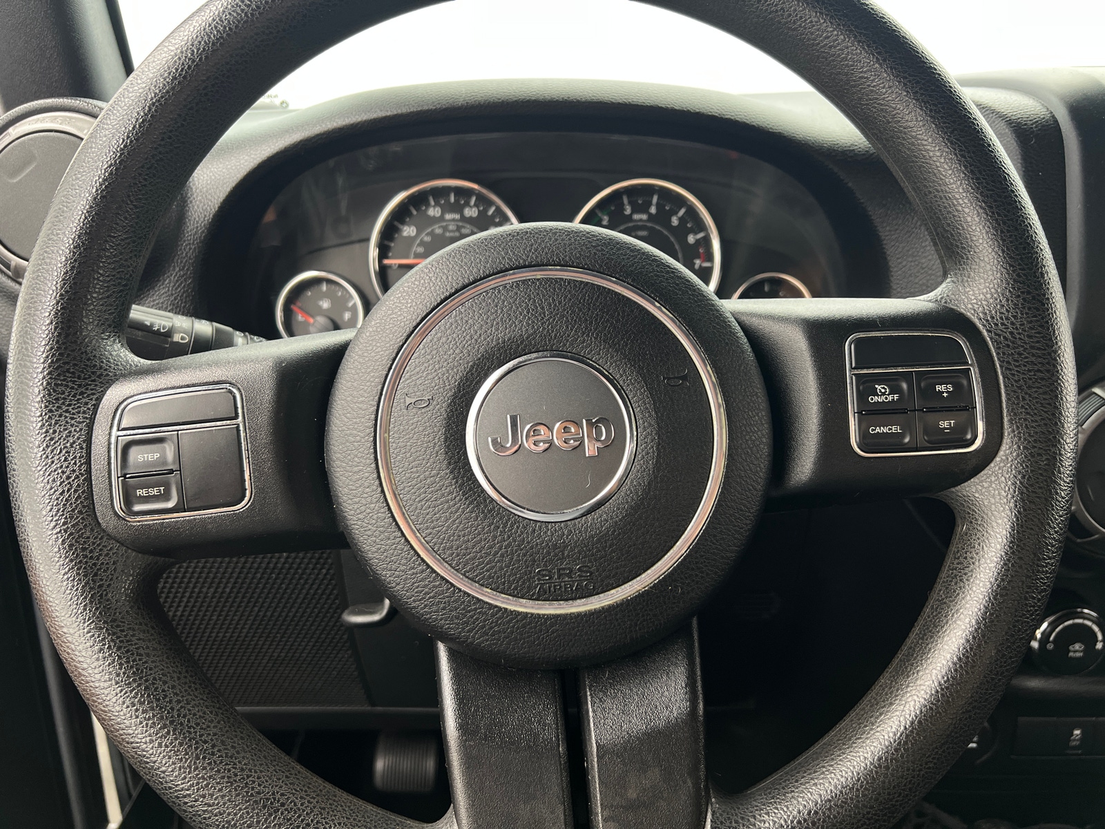 Thumbnail: 2015 Jeep Wrangler - 5