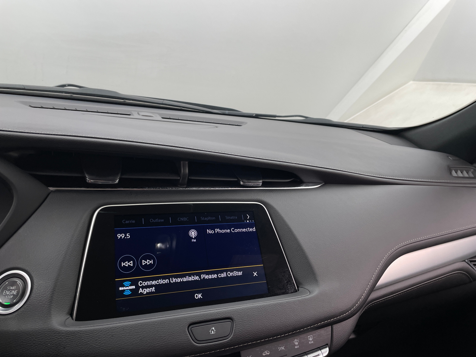 Thumbnail: 2023 Cadillac XT4 - 3