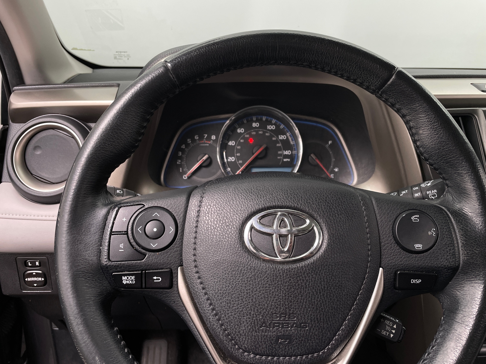 Thumbnail: 2015 Toyota RAV4 - 4