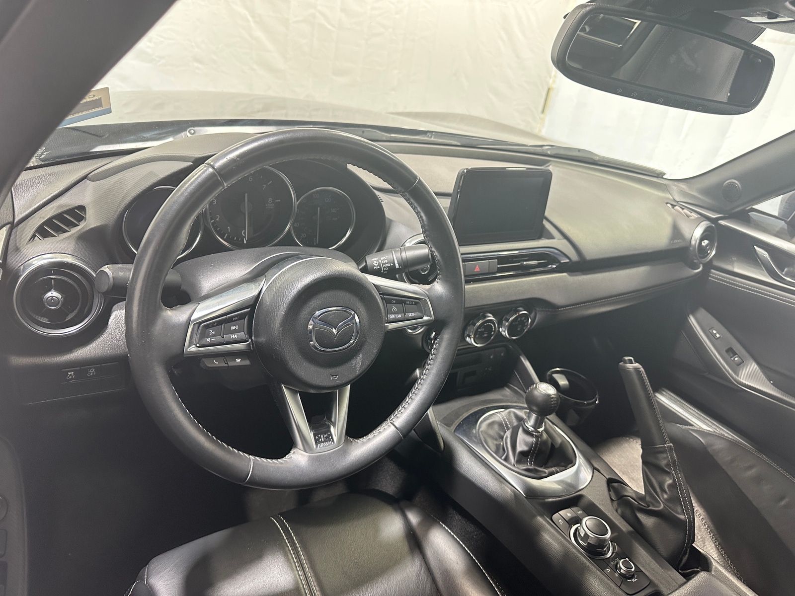 Thumbnail: 2021 Mazda MX-5 Miata - 2