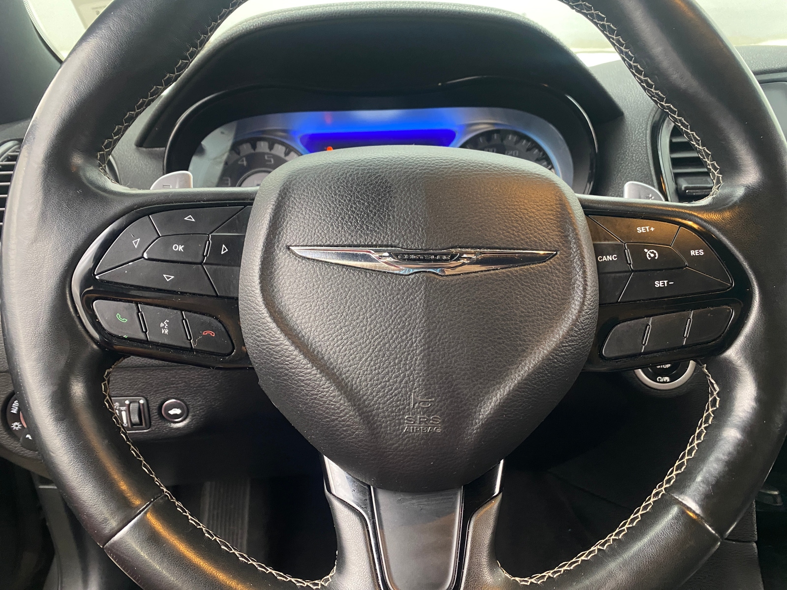 Thumbnail: 2019 Chrysler 300 - 4