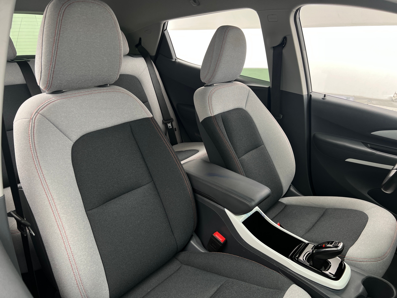 Thumbnail: 2020 Chevrolet Bolt EV - 2