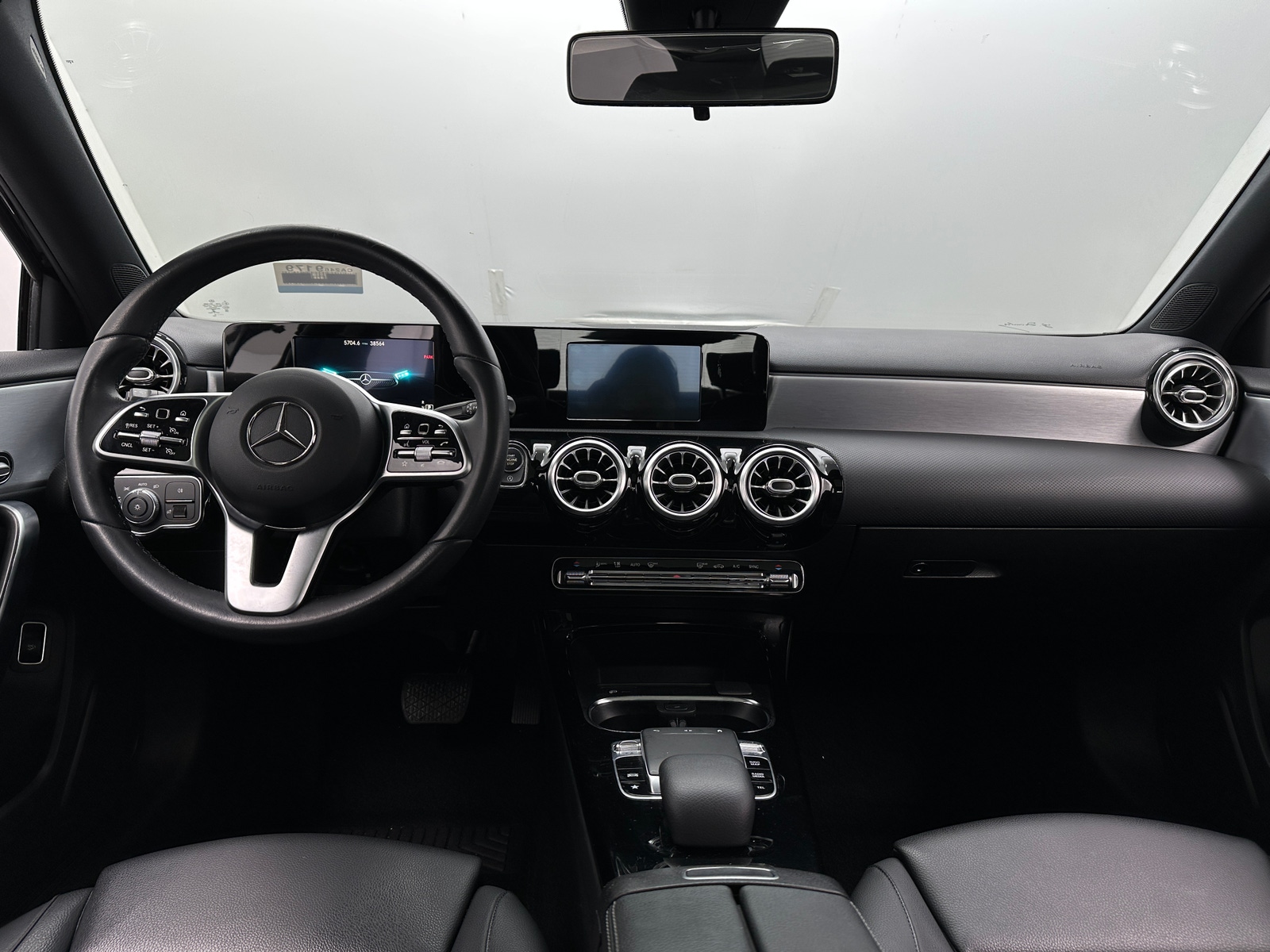 Thumbnail: 2020 Mercedes-Benz A-Class - 2