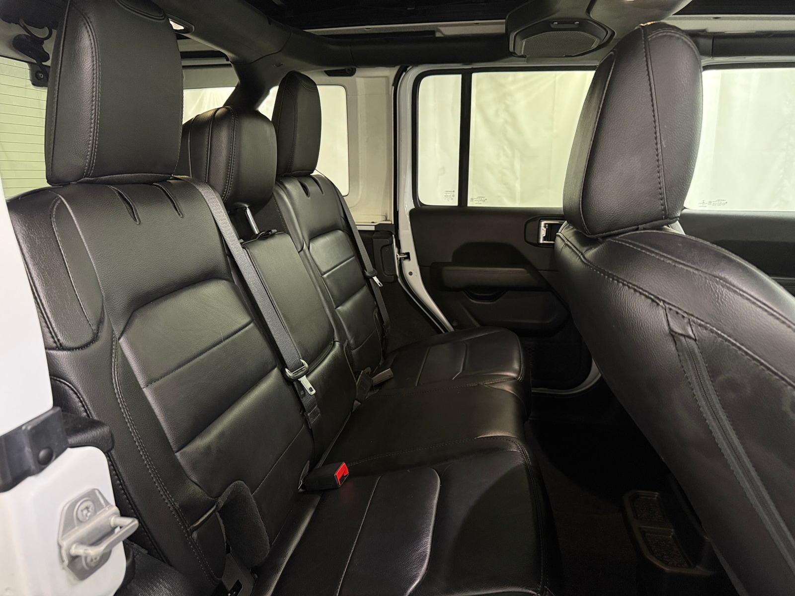 Thumbnail: 2021 Jeep Wrangler - 5