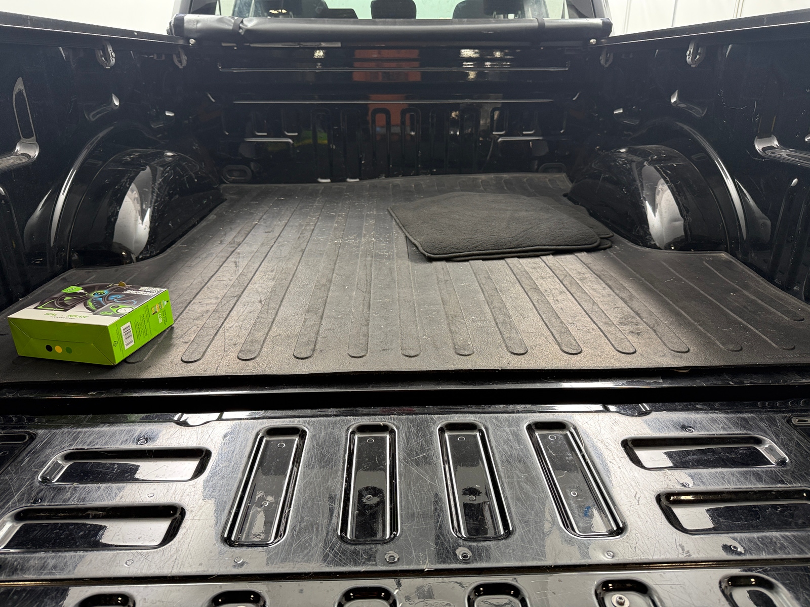 Thumbnail: 2019 Ford Econoline - 7