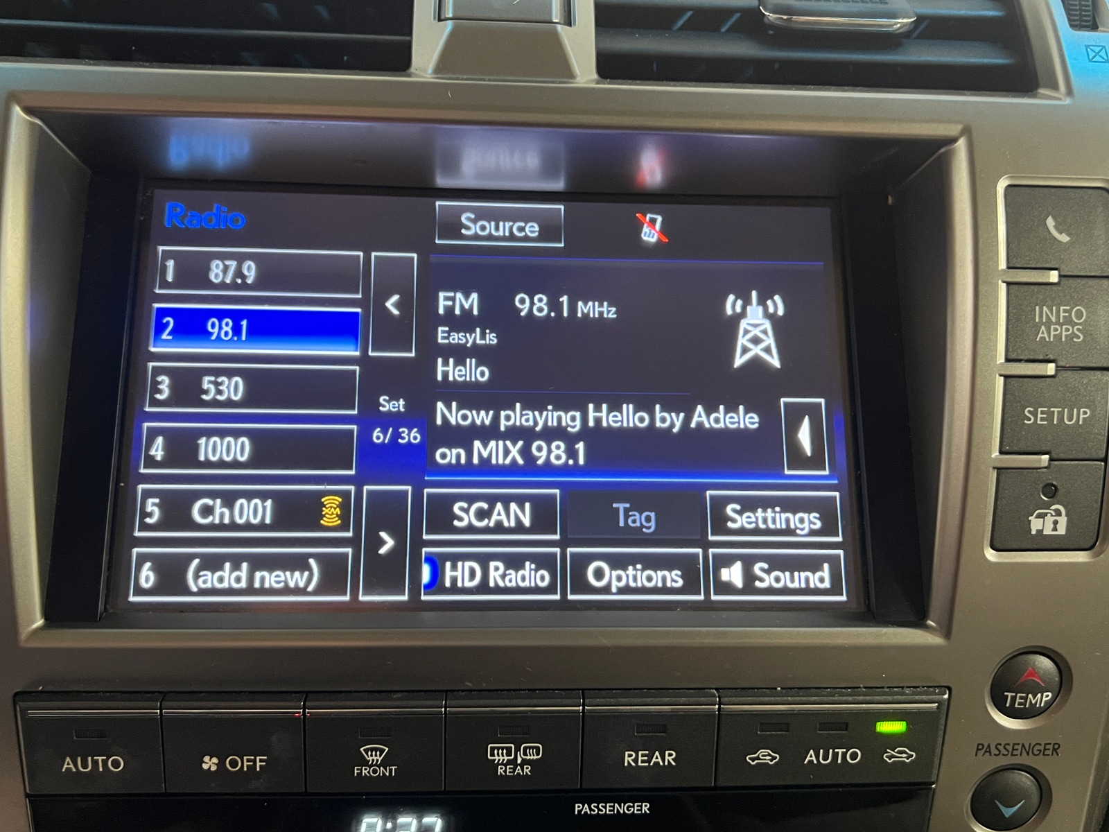 Thumbnail: 2019 Lexus GX - 3