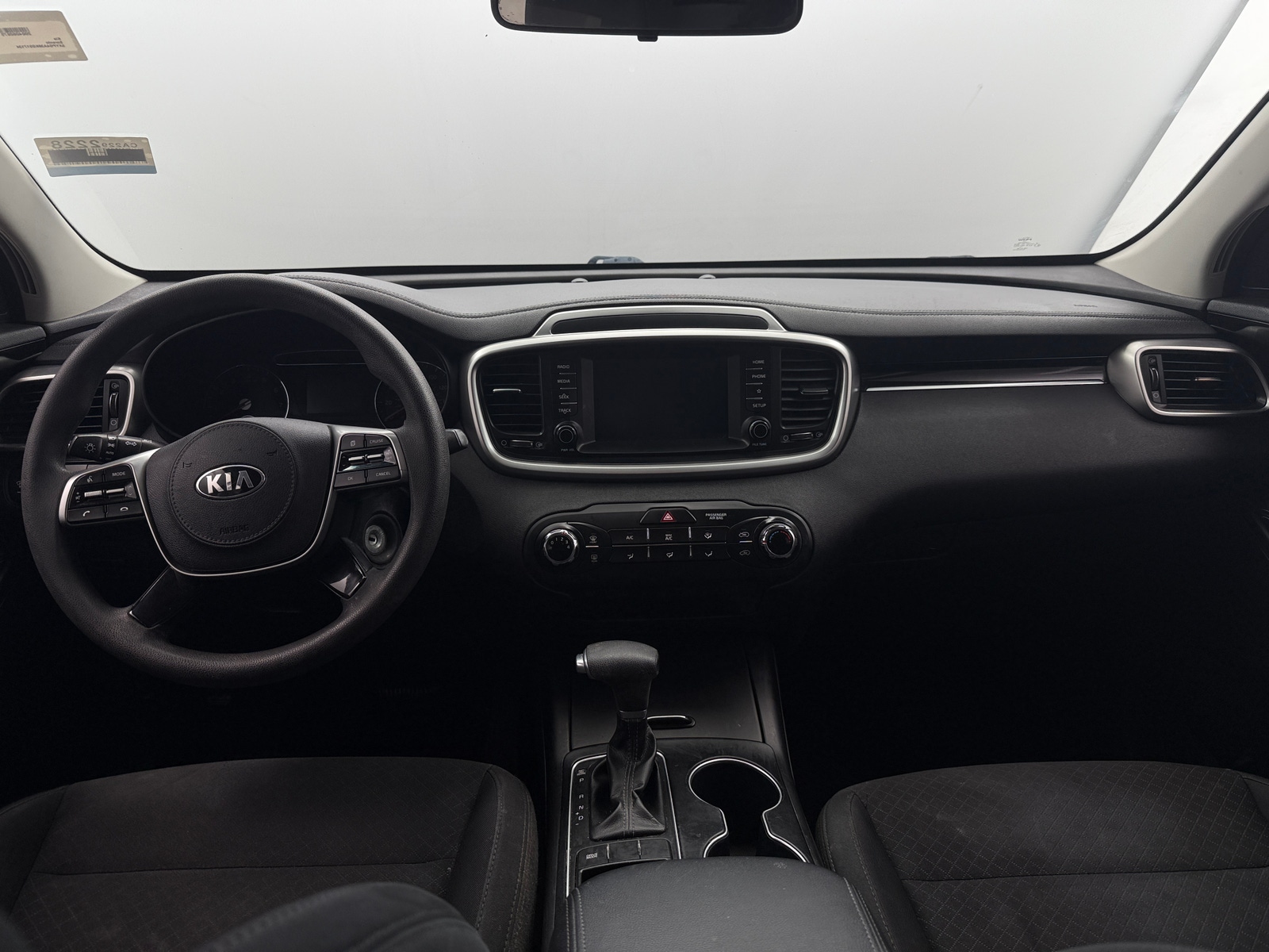 Thumbnail: 2019 Kia Sorento - 3