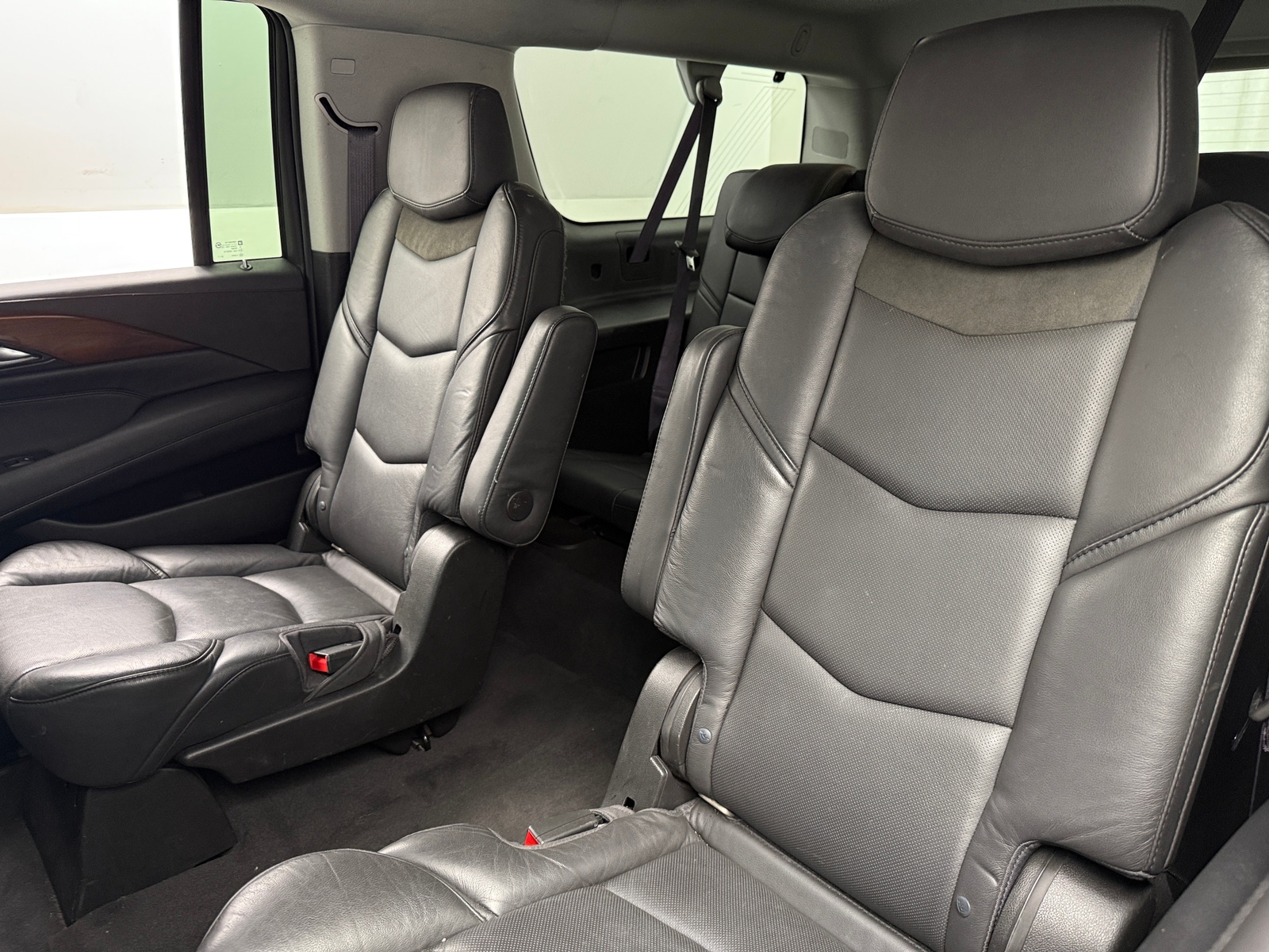 Thumbnail: 2017 Cadillac Escalade - 5