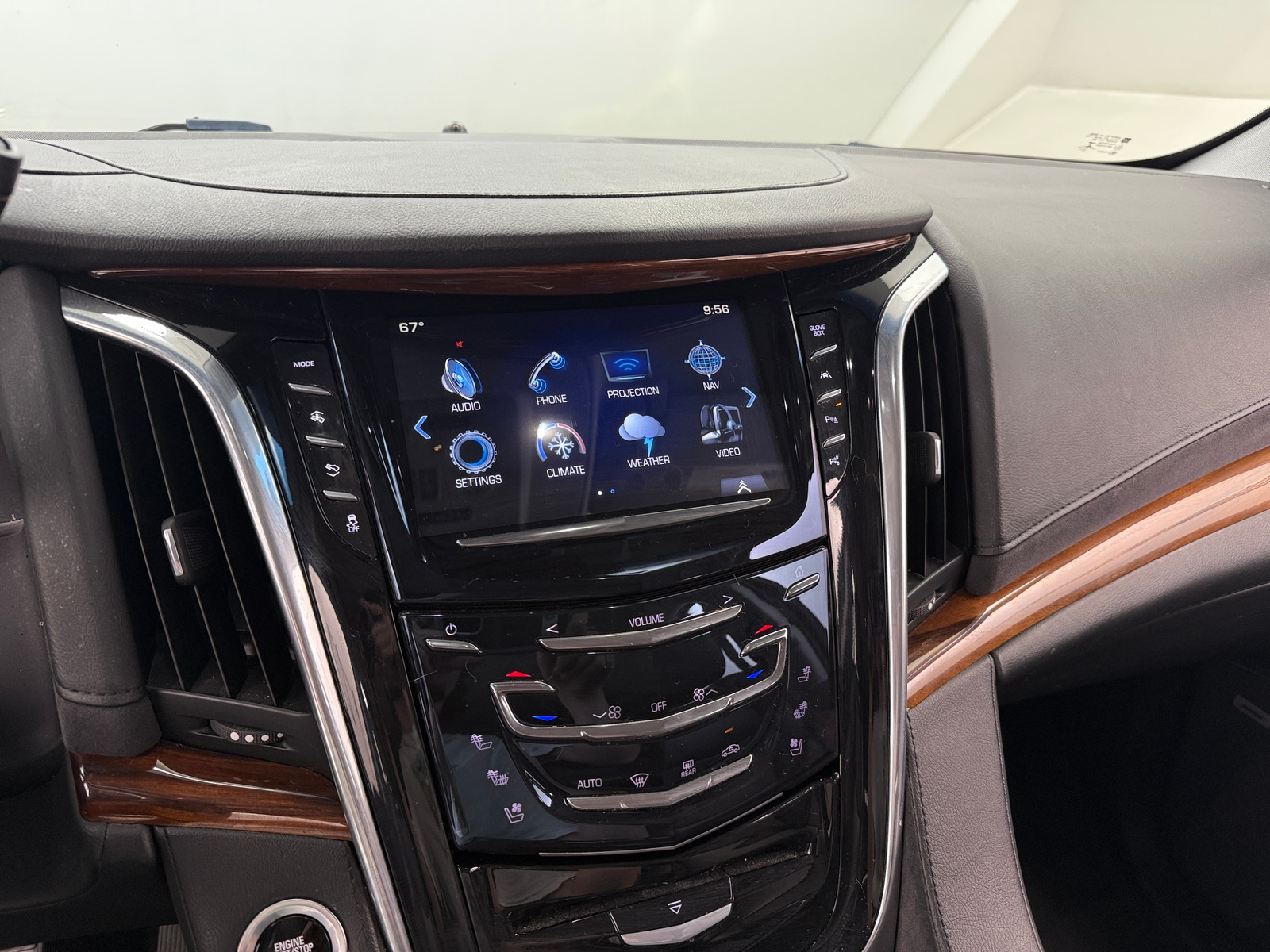 Thumbnail: 2017 Cadillac Escalade - 3