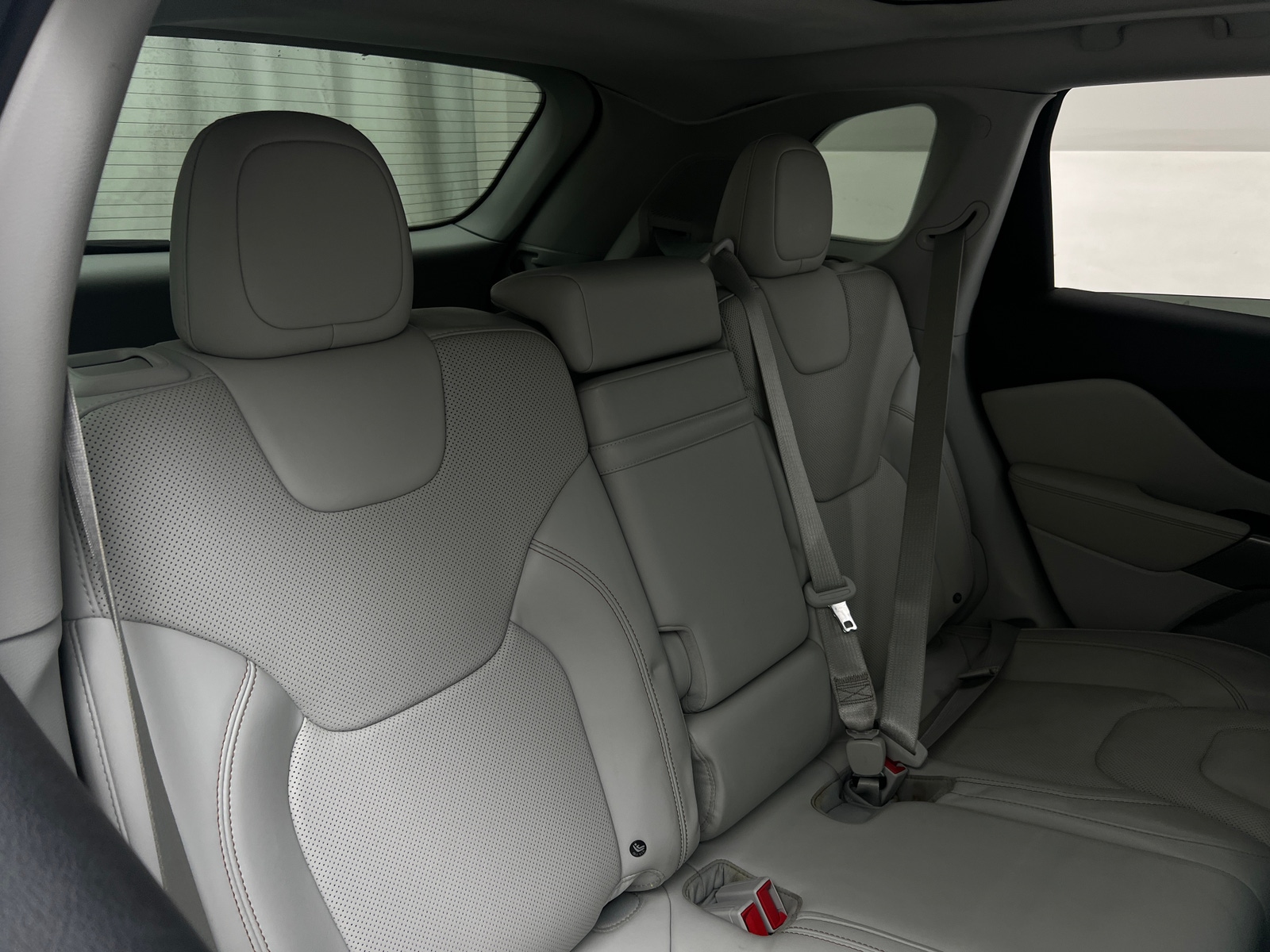 Thumbnail: 2019 Jeep Cherokee - 5
