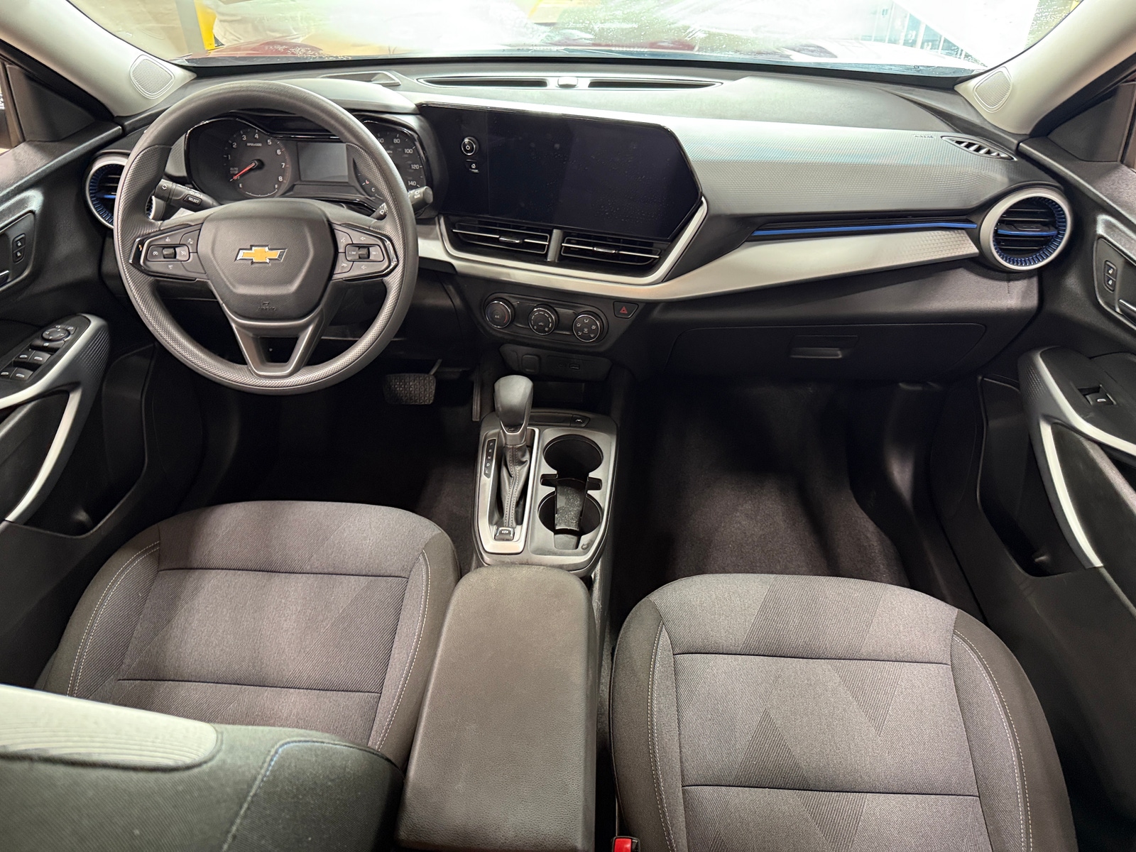 Thumbnail: 2025 Chevrolet Trax - 3