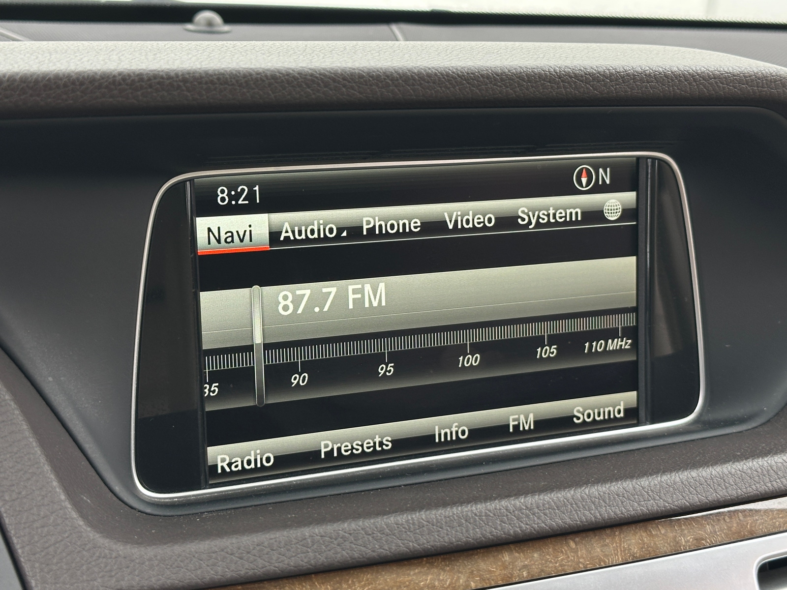 Thumbnail: 2014 Mercedes-Benz E-Class - 3