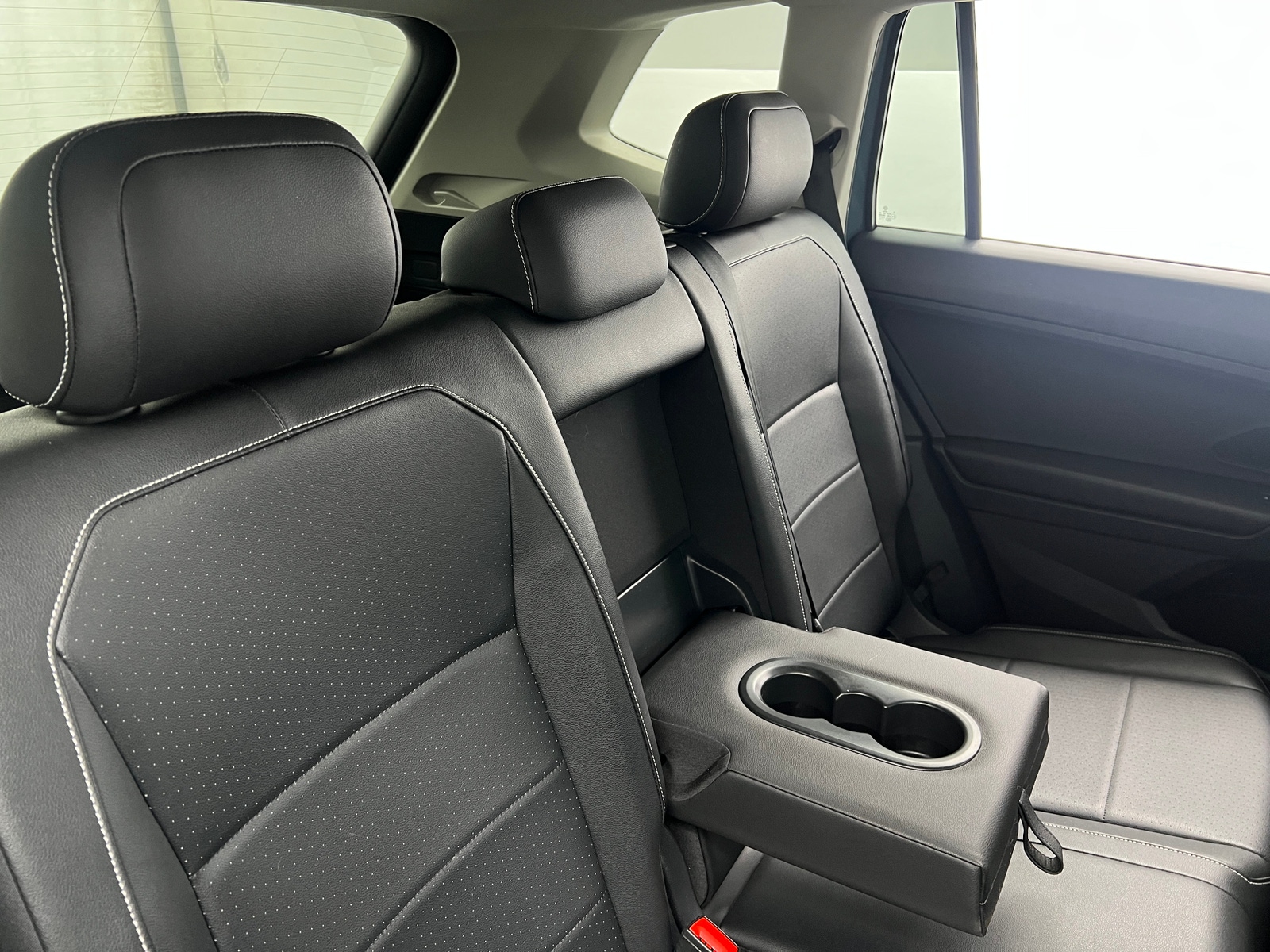 Thumbnail: 2021 Volkswagen Tiguan - 5