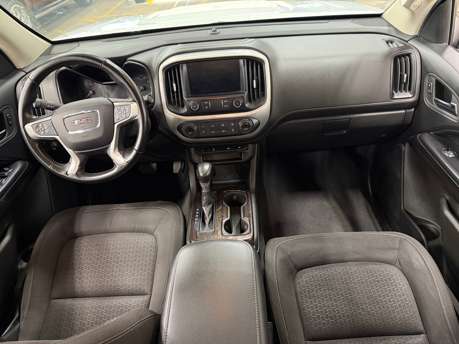 Thumbnail: 2022 GMC Canyon - 3