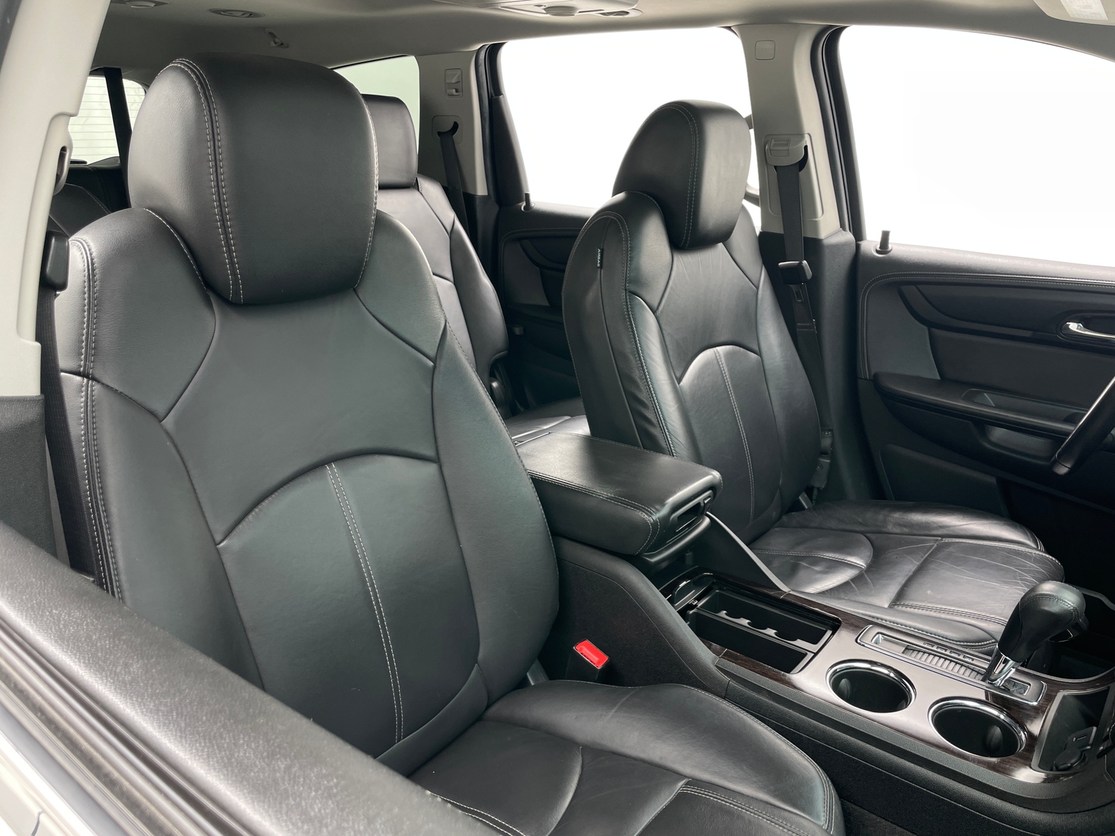 Thumbnail: 2016 Chevrolet Traverse - 2