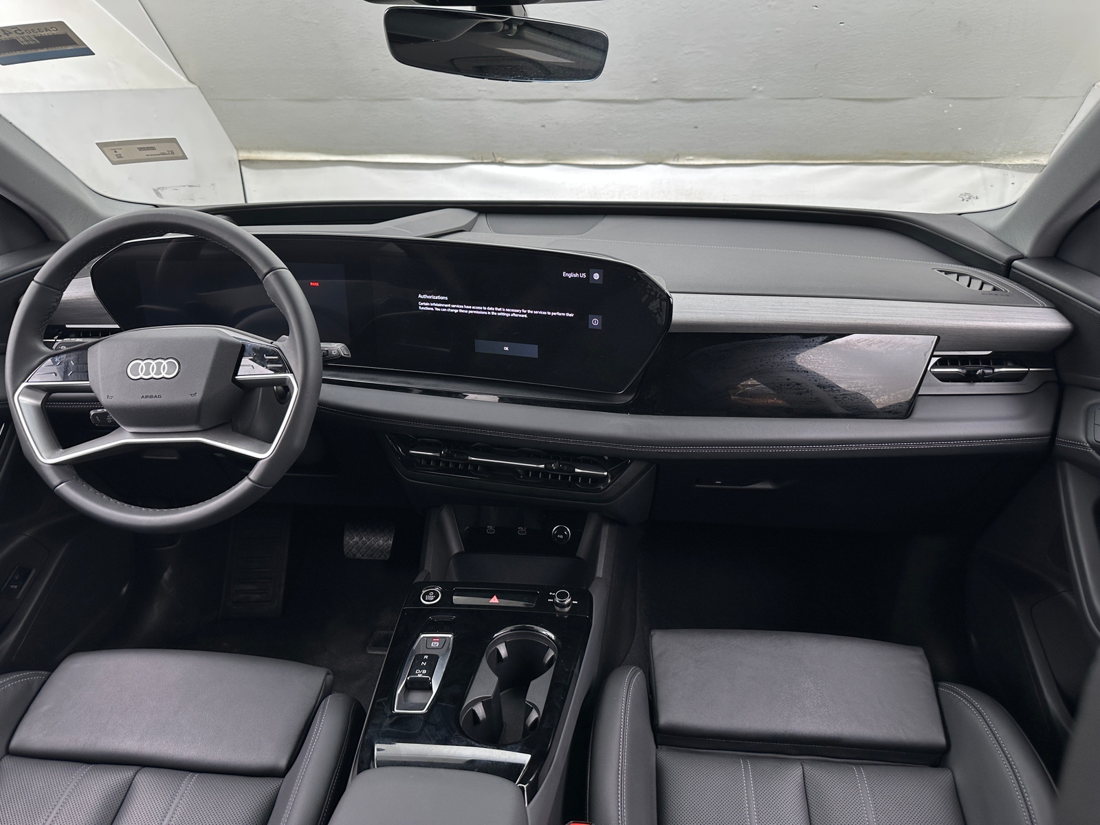 Thumbnail: 2025 Audi Q6 e-tron - 2