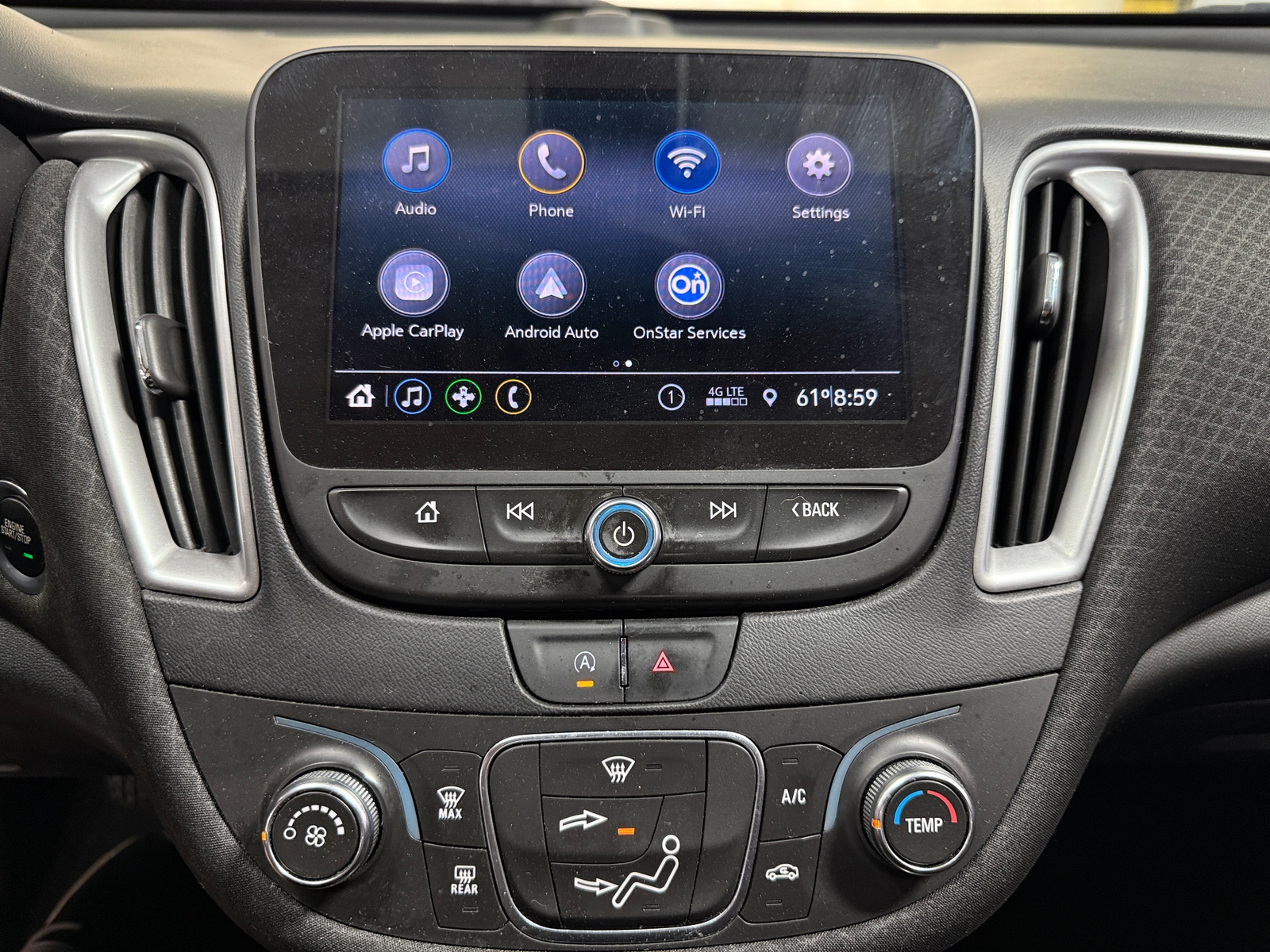 Thumbnail: 2020 Chevrolet Malibu - 4