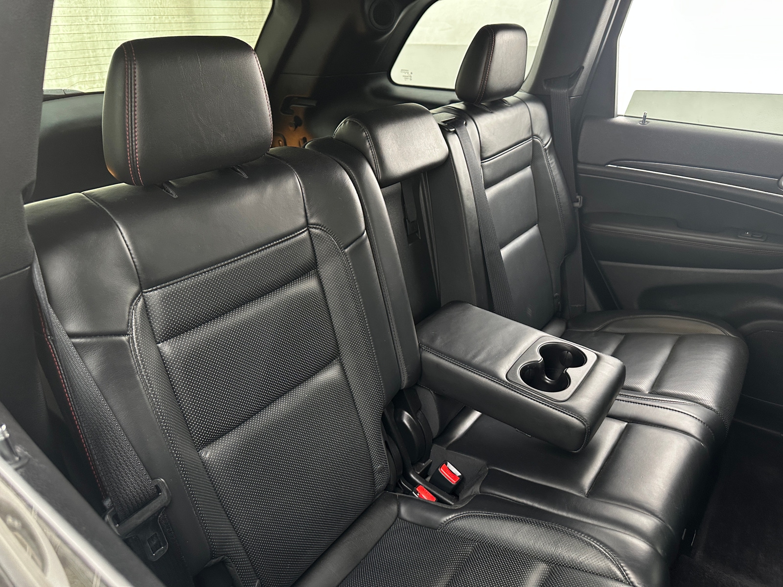 Thumbnail: 2018 Jeep Grand Cherokee - 5