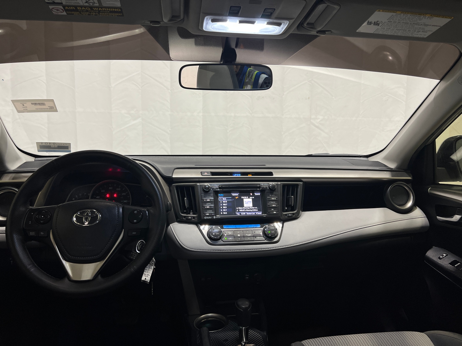 Thumbnail: 2015 Toyota RAV4 - 3