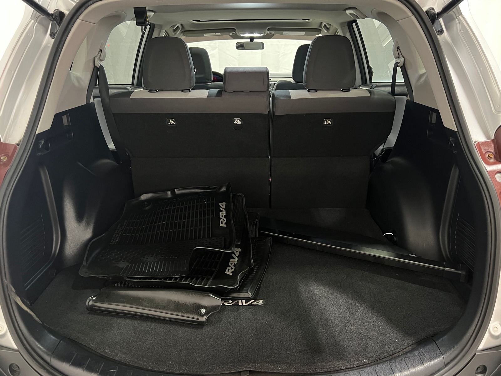 Thumbnail: 2015 Toyota RAV4 - 7